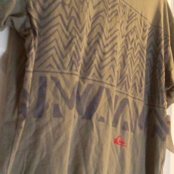 Quiksilver Other - Quicksilver T-shirt